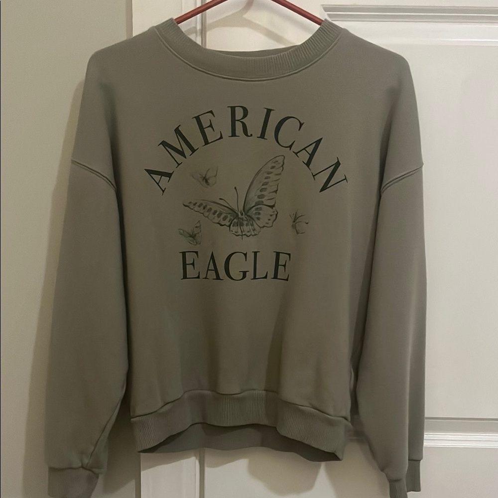 American Eagle Outfitters Green Crew Neck Sweatshirt